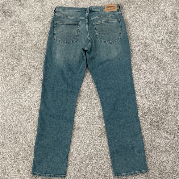 Signature by Levi Strauss Men's Slim Straight Jeans - Blue - Picture 2 of 12